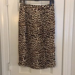 Leopard print pleated midi skirt w lining